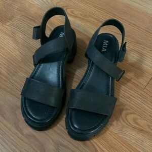 Black platform sandals